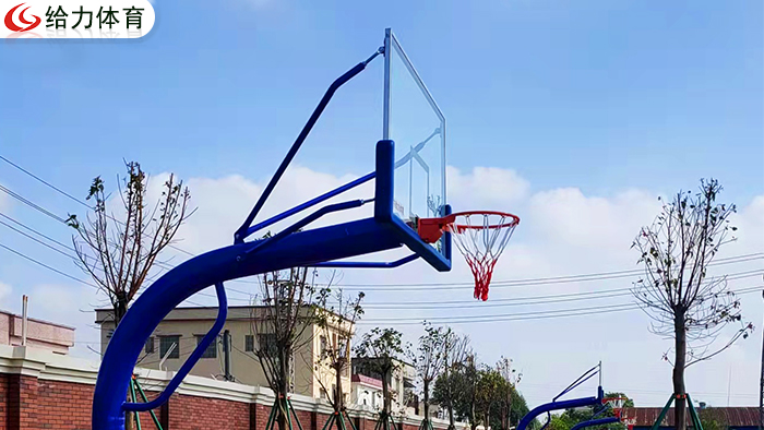 广州篮球架多少钱