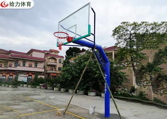 杜锋与阿的江：CBA江湖中的剧烈纠葛