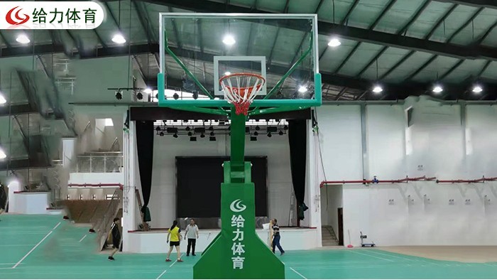 移动篮球架