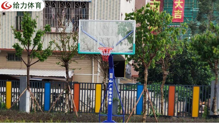 篮球架价格